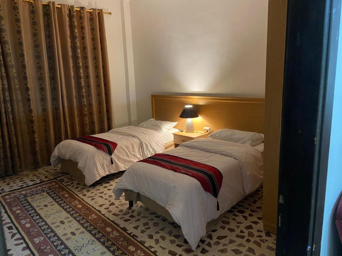 Mesha Stele Hotel Suites Madaba Exterior photo